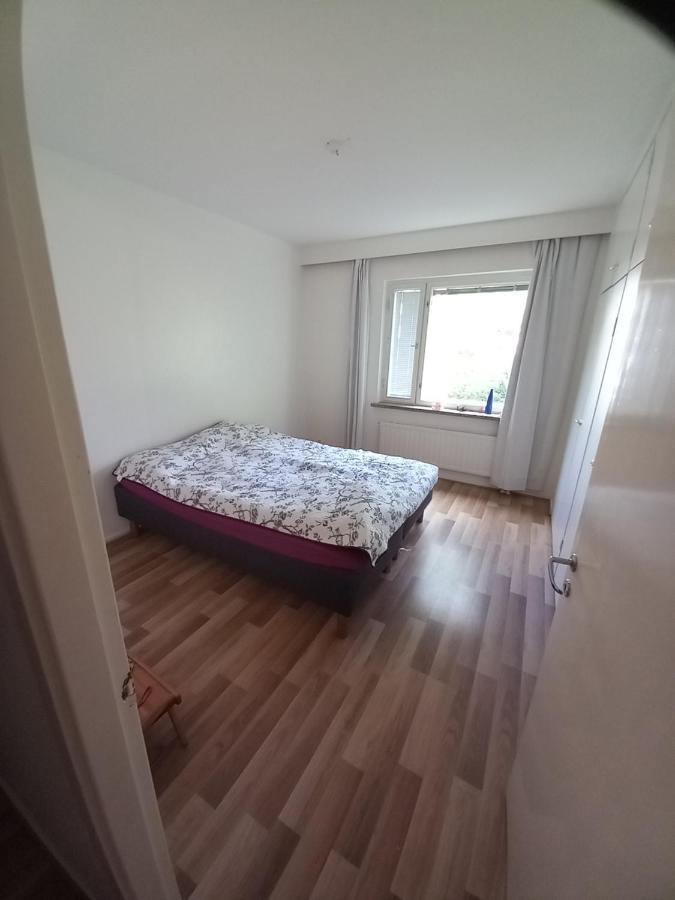 Ferienwohnung Puotilan Rose Helsinki Exterior foto